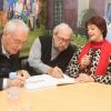 Exclusif - Bernard Le Coq, Joël Santoni, Anny Duperey - Séance de dédicaces à l'occasion du livre commémorant les 25 ans de la série "Une famille formidable" à la librairie Gibert Joseph à Paris, le 09 décembre 2017 © CVS/Bestimage