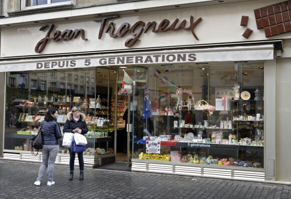 Exclusif - La chocolaterie Jean Trogneux, créée en 1852 par l'arrière-arrière-grand-père de Brigitte Macron-Trogneux, à Amiens, le 5 mai 2017.