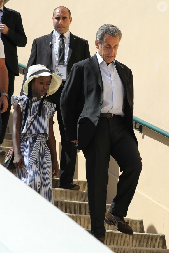 Nicolas Sarkozy et sa nièce Céline, fille de Valeria Bruni-Tedeschi et Louis Garrel, au Monte-Carlo Country Club lors du Rolex Monte-Carlo Masters 2018 à Roquebrune Cap Martin, France, le 21 avril 2018.