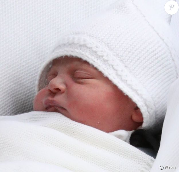 Kate Middleton Et William Avec Bebe 1res Images Sortie Stylee De La Maternite Purepeople