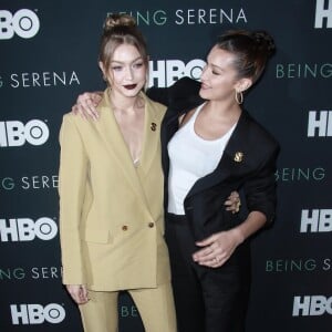 Gigi Hadid et Bella Hadid assistent à l'avant-première du documentaire 'Being Serena' consacré à Serena Williams. New York, le 25 avril 2018.