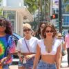 Bella Hadid, Hailey Baldwin, Justine Skye et une amie sont allées faire du shopping puis sont montées à bord du bateau "Groot" de David Grutman à Miami, le 29 avril 2018.