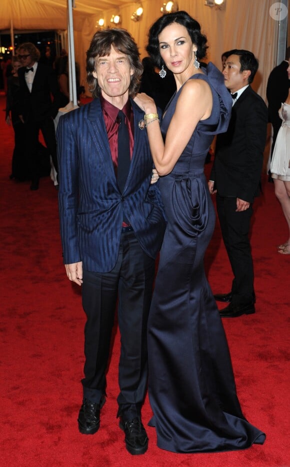 Mick Jagger et sa compagne L'Wren Scott assistent à la soirée Costume Institute Benefit. Le 7 mai 2012