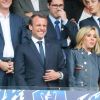 Le président de la République française Emmanuel Macron et sa femme la Première dame Brigitte Macron - Célébrités lors de la finale de la Coupe de France opposant le club de Vendée les Herbiers Football (VHF) au Club du Paris Saint-Germain au Stade de France à Saint-Denis, le 9 mai 2018.