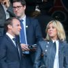Le président de la République française Emmanuel Macron, sa femme la Première dame Brigitte Macron et Benjamin Griveaux - Célébrités lors de la finale de la Coupe de France opposant le club de Vendée les Herbiers Football (VHF) au Club du Paris Saint-Germain au Stade de France à Saint-Denis, le 9 mai 2018.