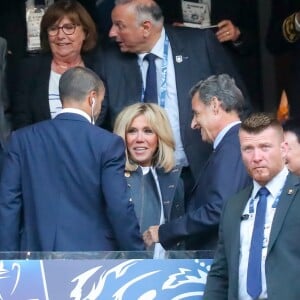 La Première Dame Brigitte Macron et Nicolas Sarkozy - Célébrités lors de la finale de la Coupe de France opposant le club de Vendée les Herbiers Football (VHF) au Club du Paris Saint-Germain au Stade de France à Saint-Denis, le 9 mai 2018.