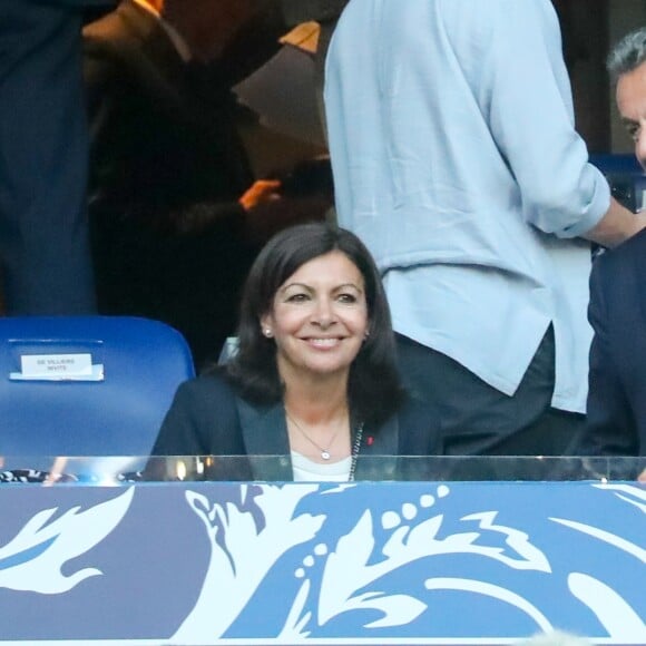 Anne Hidalgo et Nicolas Sarkozy - Célébrités lors de la finale de la Coupe de France opposant le club de Vendée les Herbiers Football (VHF) au Club du Paris Saint-Germain au Stade de France à Saint-Denis, le 9 mai 2018.