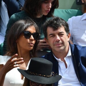 Stéphane Plaza et Karine Le Marchand assistent au tournoi de Roland-Garros, le 5 juin 2017 à Paris.