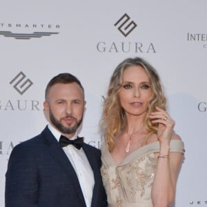 Exclusif - Thierry Martino (Directeur général de l'agence Successo) et Tonya Kinzinger au dîner caritatif "The Global Gift Initiative" au Carlton Beach Club lors du 71ème Festival International du Film de Cannes, le 11 mai 2018. © CVS/Bestimage