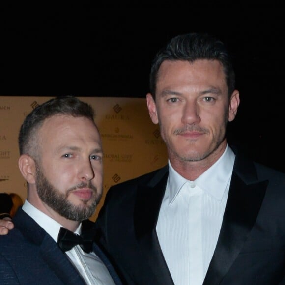 Exclusif - Thierry Martino (Directeur général de l'agence Successo) et Luke Evans au dîner caritatif "The Global Gift Initiative" au Carlton Beach Club lors du 71ème Festival International du Film de Cannes, le 11 mai 2018. © CVS/Bestimage