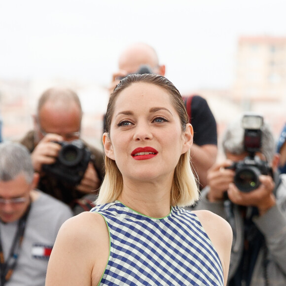 Marion Cotillard lors du photocall du film Gueule d'Ange au 71ème Festival International du Film de Cannes, le 12 mai 2018. © Borde / Jacovides / Moreau / Bestimage