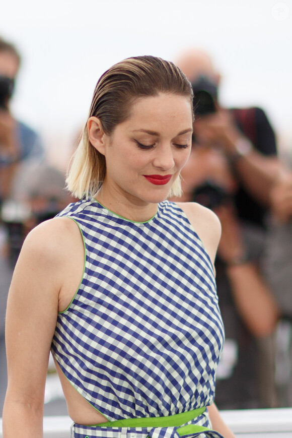 Marion Cotillard lors du photocall du film Gueule d'Ange au 71ème Festival International du Film de Cannes, le 12 mai 2018. © Borde / Jacovides / Moreau / Bestimage