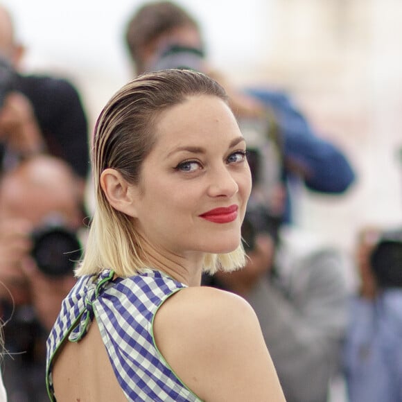 Marion Cotillard lors du photocall du film Gueule d'Ange au 71ème Festival International du Film de Cannes, le 11 mai 2018. © Borde / Jacovides / Moreau / Bestimage