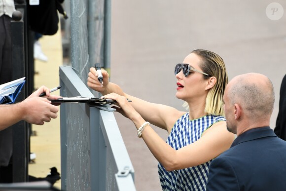 Marion Cotillard arrive au photocall de "Gueule d'Ange" lors du 71ème Festival International du Film de Cannes, le 11 mai 2018. © Lionel Urman/Bestimage