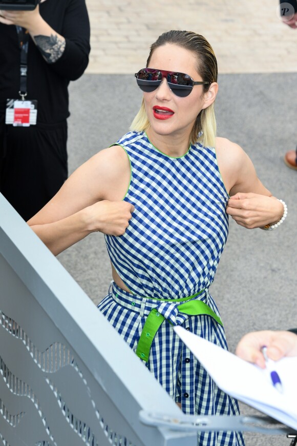 Marion Cotillard arrive au photocall de "Gueule d'Ange" lors du 71ème Festival International du Film de Cannes, le 11 mai 2018. © Lionel Urman/Bestimage
