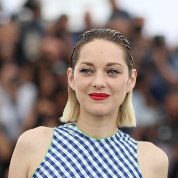Marion Cotillard lors du photocall du film Gueule d'Ange au 71ème Festival International du Film de Cannes, le 12 mai 2018. © Borde / Jacovides / Moreau / Bestimage