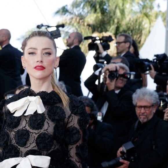 Amber Heard - Montée des marches du film " Les Filles du Soleil " lors du 71ème Festival International du Film de Cannes. Le 12 mai 2018 © Borde-Jacovides-Moreau/Bestimage