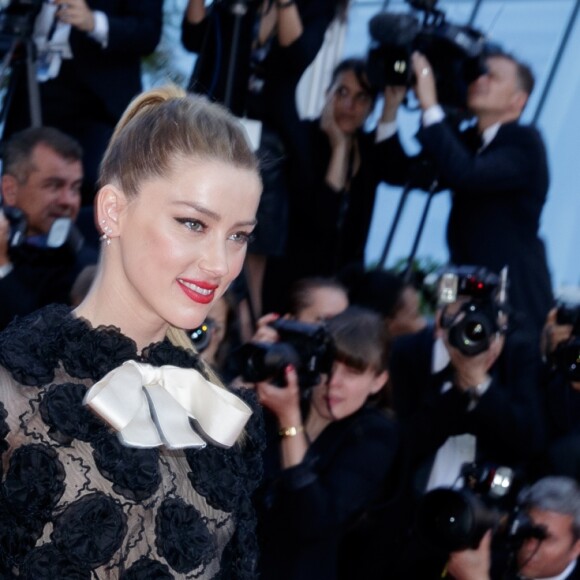 Amber Heard - Montée des marches du film " Les Filles du Soleil " lors du 71ème Festival International du Film de Cannes. Le 12 mai 2018 © Borde-Jacovides-Moreau/Bestimage
