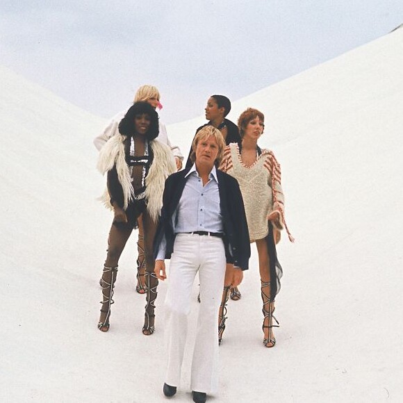 Claude François et ses Clodettes à Deauville, le 12 septembre 1976.