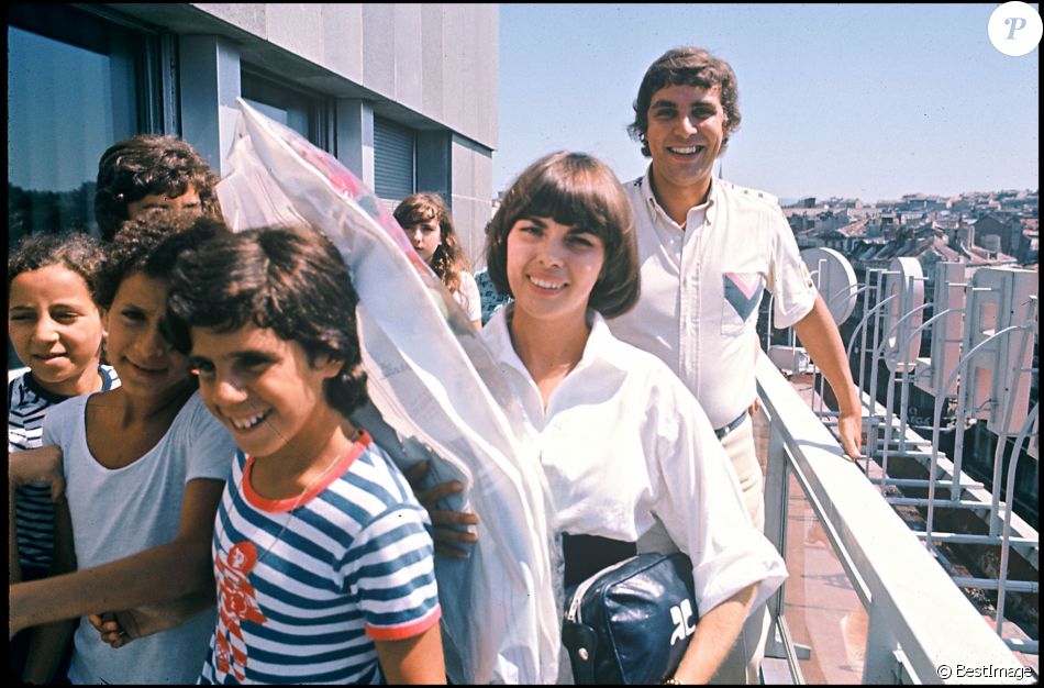 JeanPierre Foucault et Mireille Mathieu leur improbable romance ! Purepeople JeanPierre Foucault et Mireille Mathieu leur improbable romance ! Purepeople
