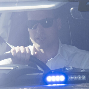 Le prince William au volant de son Range Rover le 17 mai 2018 à Windsor après la répétition générale à deux jours du mariage de son frère le prince Harry. ©Paul Edwards/The Sun/News Licensing/ABACAPRESS.COM