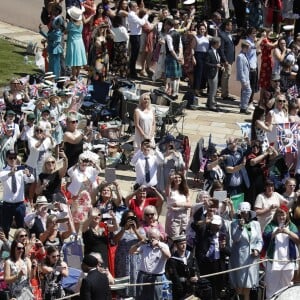 Le prince Harry et Meghan Markle, duc et duchesse de Sussex, ont fait une procession dans le landau Ascot après leur mariage en la chapelle St George à Windsor le 19 mai 2018, à la rencontre du public dans toute la ville de Windsor et le long du Long Walk.