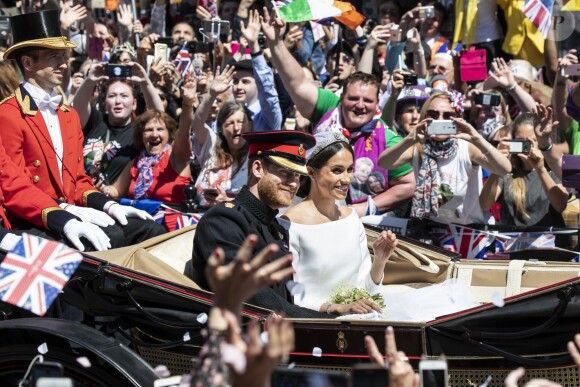 Meghan Markle et le prince Harry, duc et duchesse de Sussex, ont effectué une procession dans le landau Ascot après leur mariage en la chapelle St George à Windsor le 19 mai 2018, à la rencontre du public dans toute la ville de Windsor et le long du Long Walk.