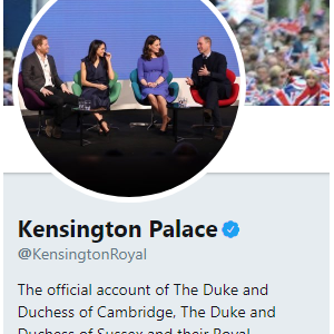 Les profils des comptes Twitter et Instagram du palais de Kensington ont été mis à jour pour intégrer Meghan Markle, duchesse de Sussex, dans les heures qui ont suivi son mariage avec le prince Harry le 19 mai 2018 à Windsor.