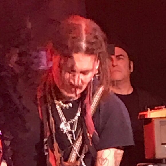 Exclusif - Johnny Depp et le guitariste Slash en concert à The Roxy à Los Angeles. Le 16 janvier 2018