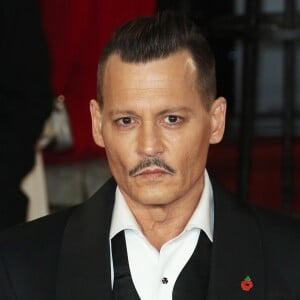 Johnny Depp à la première de "Murder On The Orient Express" au Royal Albert Hall à Londres, le 2 novembre 2017.