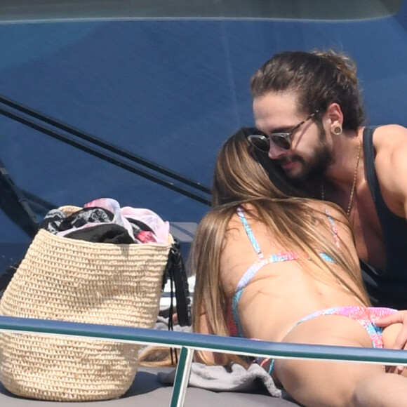 Exclusif - Prix Special - no web - Heidi Klum et Tom Kaulitz quittent l'Eden Roc et vont faire un tour en yacht au large du Cap d'Antibes le 19 mai 2018  Exclusive - no web - For Gemrany call for price Heidi Klum and boyfriend Tom Kaulitz are seen leaving Eden Roc to make a boat trip aboard a yacht Cap d'Antibes 19/05/201819/05/2018 - Cap d'Antibes