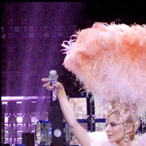 Kylie Minogue sur scène à Londres, le 3 janvier 2007.