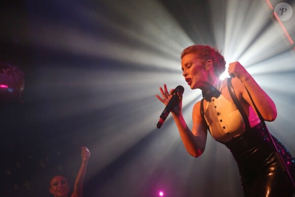 Kylie Minogue en concert à la Gaîté Lyrique pour le "Colette french kiss Love Music Night" à Paris, le 14 février 2014