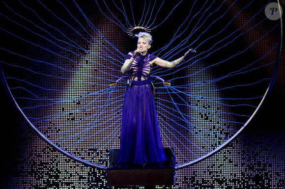 Kylie Minogue en concert à Stockholm, le 11 juin 2008. 