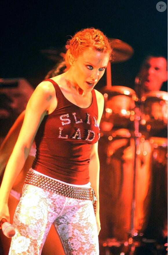 Kylie Minogue en concert en 2001.