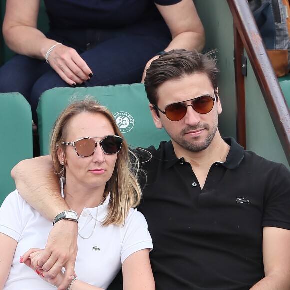 Audrey Lamy et son compagnon Thomas Sabatier dans les tribunes des internationaux de Roland Garros - jour 5 - à Paris, France, le 31 mai 2018. © Cyril Moreau - Dominique Jacovides/Bestimage