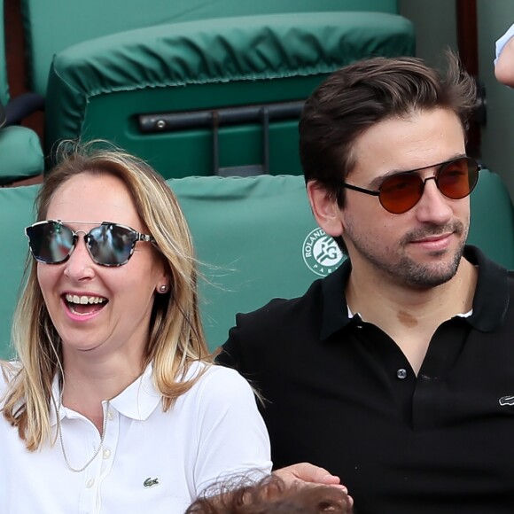 Audrey Lamy et son compagnon Thomas Sabatier dans les tribunes des internationaux de Roland Garros - jour 5 - à Paris, France, le 31 mai 2018. © Cyril Moreau - Dominique Jacovides/Bestimage