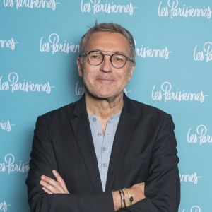 Exclusif - Laurent Ruquier - Photocall de la première du spectacle "Les Parisiennes" aux Folies Bergères à Paris le 24 mai 2018. © Olivier Borde - Pierre Perusseau/Bestimage