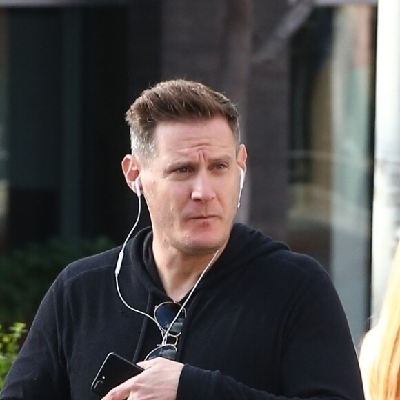 Exclusif - Trevor Engleson, l'ex mari de Meghan Markle se promène dans les rues de Los Angeles le 27 novembre 2017.