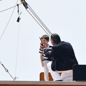 Charlotte Casiraghi et son fils Raphaël durant le départ du 1er Monaco Globe Series à Monaco le 3 juin 2018. © Bruno Bebert/Bestimage