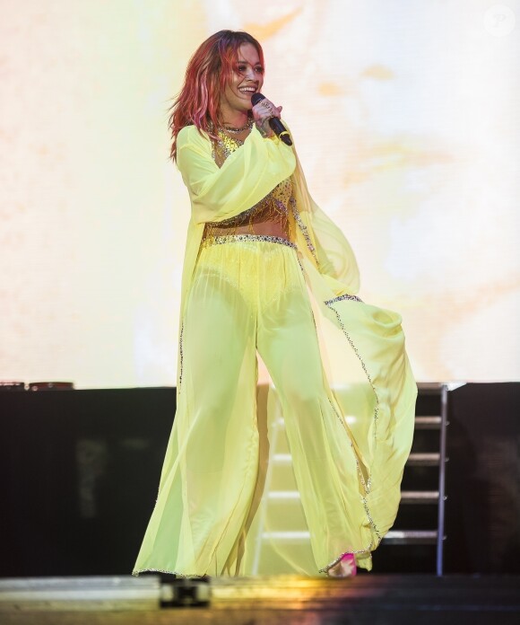 Rita Ora en concert à Tirana en Albanie, le 3 juin 2018.