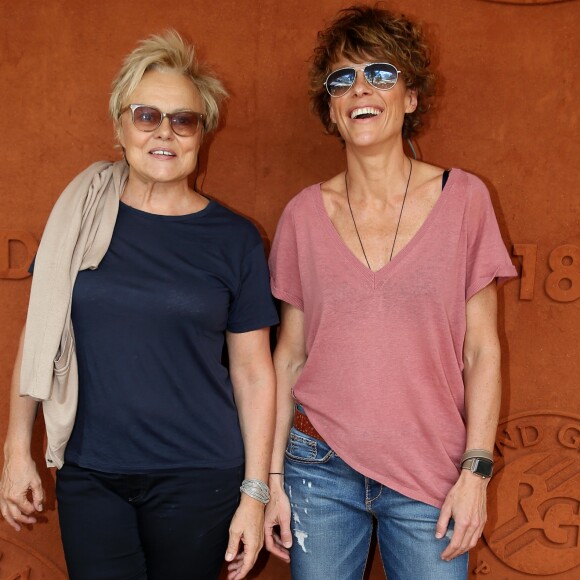 Muriel Robin et sa femme Anne Le Nen au village des Internationaux de France de Tennis de Roland Garros à Paris le 2 juin 2018. © Dominique Jacovides-Cyril Moreau / Bestimage