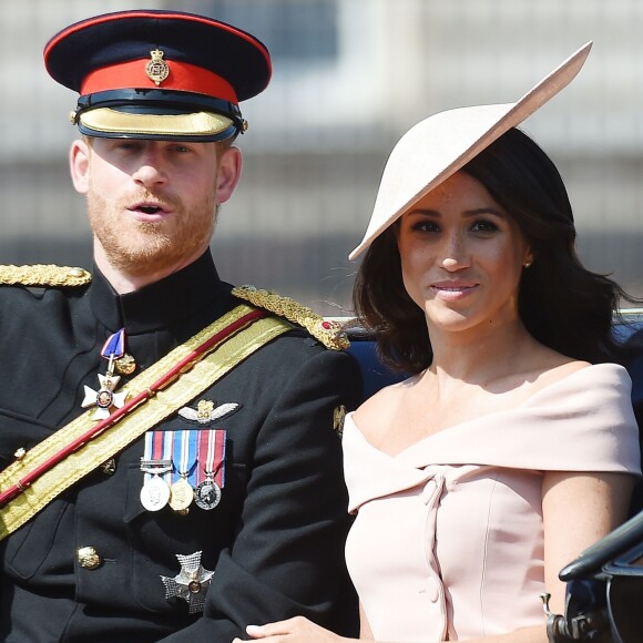 Le prince Harry, duc de Sussex, et Meghan Markle, duchesse de Sussex - Les membres de la famille royale britannique lors du rassemblement militaire "Trooping the Colour" (le "salut aux couleurs"), célébrant l'anniversaire officiel du souverain britannique. Cette parade a lieu à Horse Guards Parade, chaque année au cours du deuxième samedi du mois de juin. Londres, le 9 juin 2018.