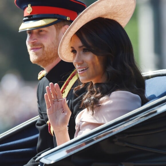 Le prince Harry, duc de Sussex, et Meghan Markle, duchesse de Sussex - Les membres de la famille royale britannique lors du rassemblement militaire "Trooping the Colour" (le "salut aux couleurs"), célébrant l'anniversaire officiel du souverain britannique. Cette parade a lieu à Horse Guards Parade, chaque année au cours du deuxième samedi du mois de juin. Londres, le 9 juin 2018.