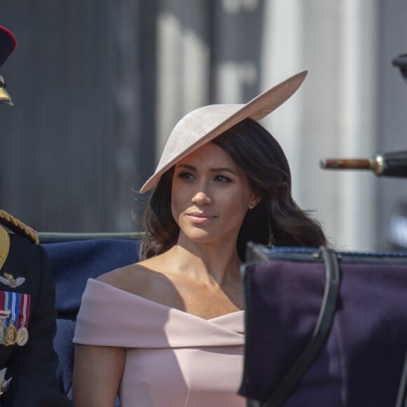 Le prince Harry, duc de Sussex, et Meghan Markle, duchesse de Sussex - Les membres de la famille royale britannique lors du rassemblement militaire "Trooping the Colour" (le "salut aux couleurs"), célébrant l'anniversaire officiel du souverain britannique. Cette parade a lieu à Horse Guards Parade, chaque année au cours du deuxième samedi du mois de juin. Londres, le 9 juin 2018.