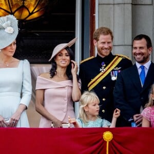 Catherine (Kate) Middleton, duchesse de Cambridge, le prince Harry, duc de Sussex, et Meghan Markle, duchesse de Sussex, Peter Phillips et sa femme Autumn Phillips avec leurs enfants Savannah et Isla - Les membres de la famille royale britannique lors du rassemblement militaire "Trooping the Colour" (le "salut aux couleurs"), célébrant l'anniversaire officiel du souverain britannique. Cette parade a lieu à Horse Guards Parade, chaque année au cours du deuxième samedi du mois de juin. Londres, le 9 juin 2018.