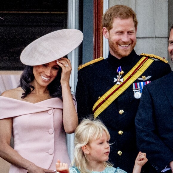 Catherine (Kate) Middleton, duchesse de Cambridge, le prince Harry, duc de Sussex, et Meghan Markle, duchesse de Sussex, Peter Phillips et sa femme Autumn Phillips avec leurs enfants Savannah et Isla - Les membres de la famille royale britannique lors du rassemblement militaire "Trooping the Colour" (le "salut aux couleurs"), célébrant l'anniversaire officiel du souverain britannique. Cette parade a lieu à Horse Guards Parade, chaque année au cours du deuxième samedi du mois de juin. Londres, le 9 juin 2018.