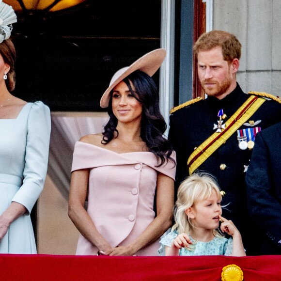 Catherine (Kate) Middleton, duchesse de Cambridge, le prince Harry, duc de Sussex, et Meghan Markle, duchesse de Sussex, Peter Phillips et sa femme Autumn Phillips avec leurs enfants Savannah et Isla - Les membres de la famille royale britannique lors du rassemblement militaire "Trooping the Colour" (le "salut aux couleurs"), célébrant l'anniversaire officiel du souverain britannique. Cette parade a lieu à Horse Guards Parade, chaque année au cours du deuxième samedi du mois de juin. Londres, le 9 juin 2018.