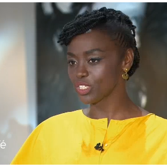 Aïssa Maïga sur le plateau de l'émission "Thé ou Café" sur France 2 le 9 juin 2018. Lors de son entretien, l'actrice a évoqué l'assassinat de son papa à la fin des années 1980 et la disparition de son frère, mort d'une leucémie à l'adolescence.