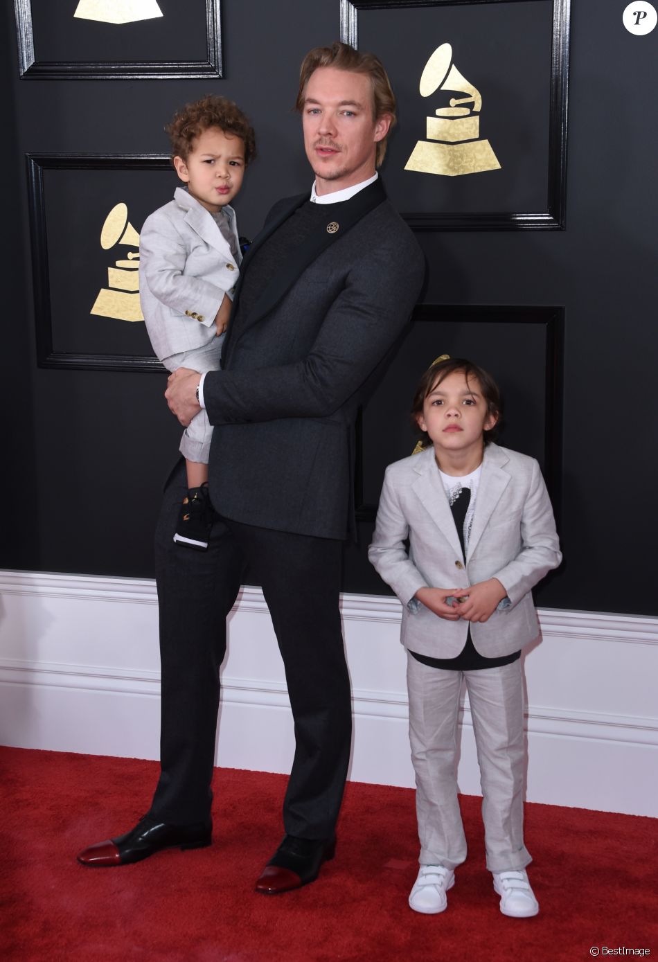 Diplo avec ses enfants Lazer et Lockett Pentz à la 59ème soirée annuelle des Grammy Awards au théâtre Microsoft à Los Angeles, le 12 février 2017